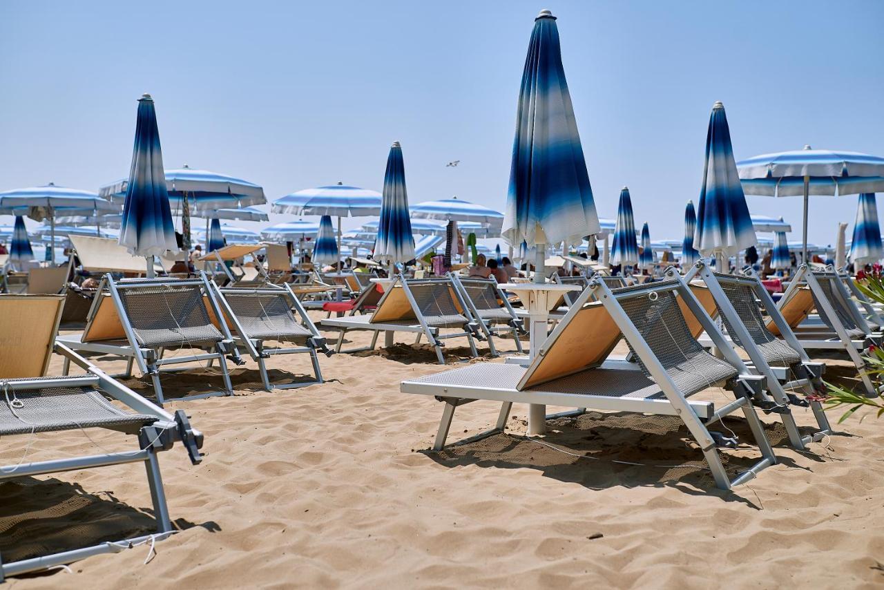 Appartamento Flaminia 30 Metri Dal Mare Лидо-ди-Езоло Экстерьер фото